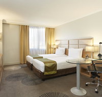 Holiday Inn Parramatta - Winery Find
