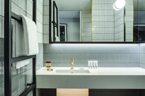 Vibe Hotel Sydney Darling Harbour - Winery Find 3