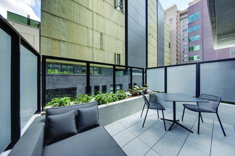 Vibe Hotel Sydney Darling Harbour - Winery Find 14