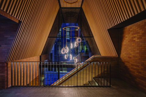 Vibe Hotel Sydney Darling Harbour - Winery Find 24