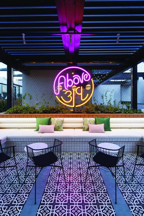 Vibe Hotel Sydney Darling Harbour - Winery Find 5