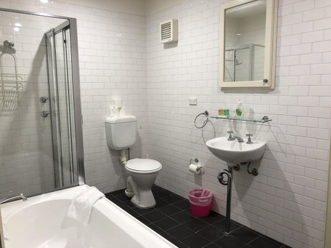 Sydney Harbour Bed And Breakfast - Winery Find 30