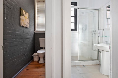 Sydney Harbour Bed And Breakfast - Winery Find 4