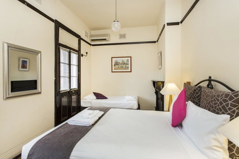 Sydney Harbour Bed And Breakfast - Winery Find 14