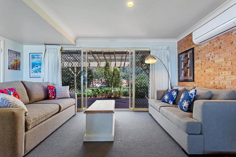 Foreshore Drive, 123, Sandranch - Winery Find 6