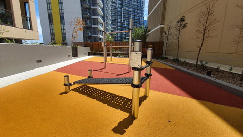 Two Bedroom Darling Harbour Apt Chinatown CBD UTS - Winery Find 1