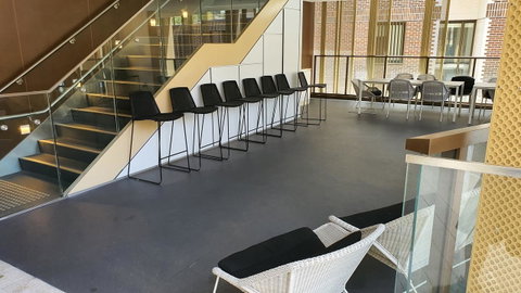 Two Bedroom Darling Harbour Apt Chinatown CBD UTS - Winery Find 4