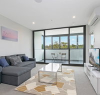 Stylish and Neat two bed apartment in Wentworth Point - Winery Find