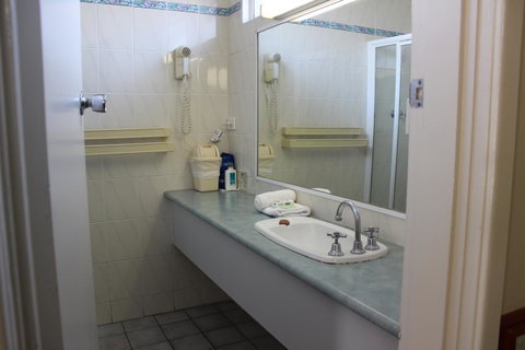 Hume Inn Motel Albury CBD - Winery Find 23