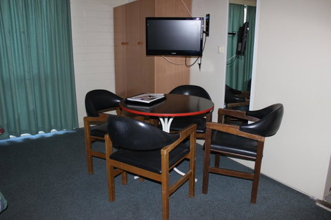 Hume Inn Motel Albury CBD - Winery Find 15