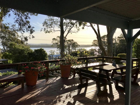 Lakeview Cottage - Winery Find 5