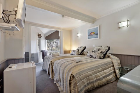 Pure Chalet Thredbo - Winery Find 32