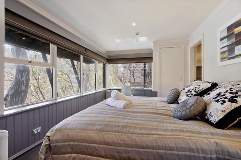 Pure Chalet Thredbo - Winery Find 29