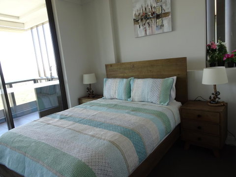 Sydney Olympic Park Apartment - Winery Find 3