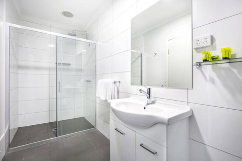 Nightcap At Hume Hotel - Winery Find 15