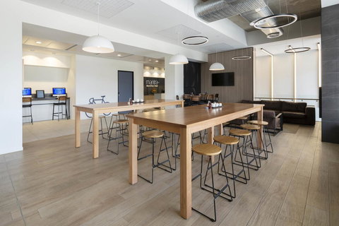 Mantra MacArthur Hotel - Winery Find 44