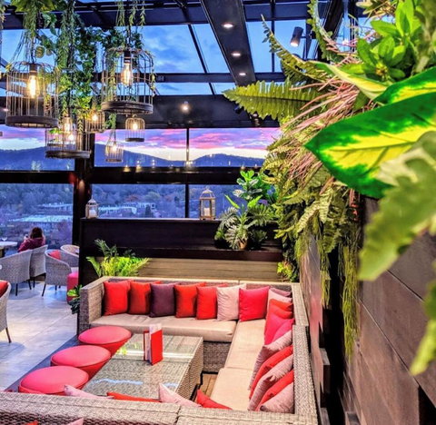 Canberra Rex Hotel - Winery Find 5