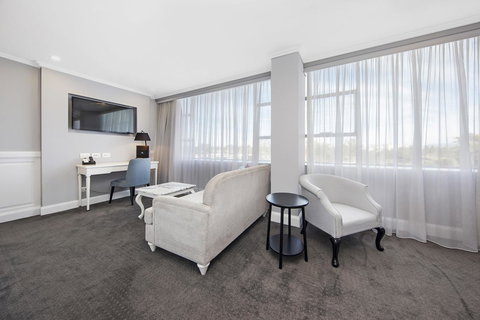 Canberra Rex Hotel - Winery Find 31