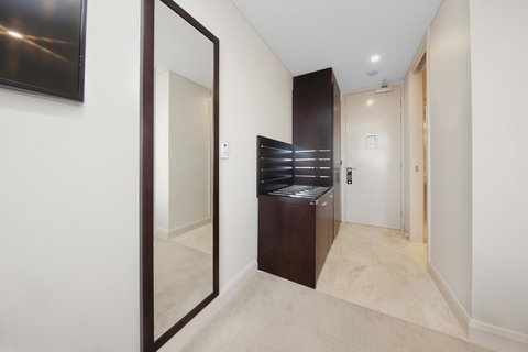 Canberra Rex Hotel - Winery Find 41