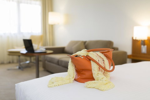 Novotel Canberra - Winery Find 32