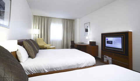 Novotel Canberra - Winery Find 20