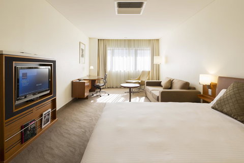 Novotel Canberra - Winery Find 17