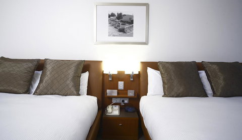 Novotel Canberra - Winery Find 18