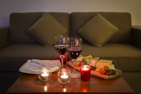 Novotel Canberra - Winery Find 41