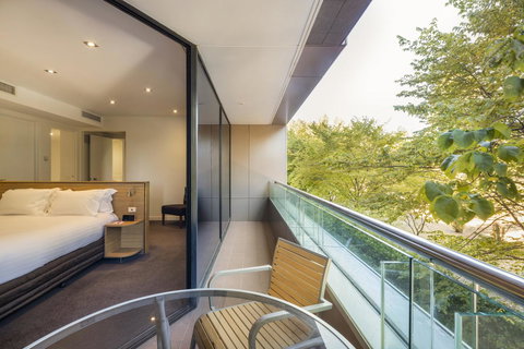 Crowne Plaza Canberra, An IHG Hotel - Winery Find 36