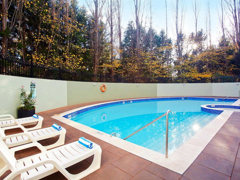 Crowne Plaza Canberra, An IHG Hotel - Winery Find 7