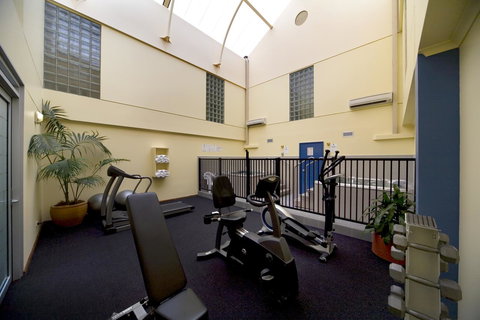 Madison Capital Executive Apartments - Winery Find 6