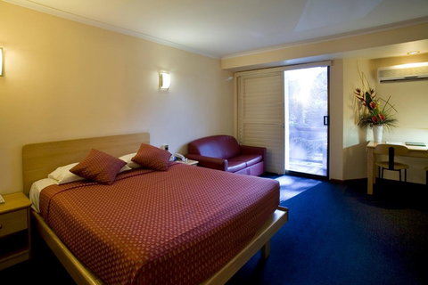 Madison Capital Executive Apartments - Winery Find 7