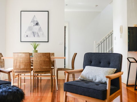 Boutique Stays - Brighton Abode - Winery Find 1