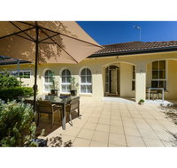 Boutique Stays - Brighton Rose - Winery Find