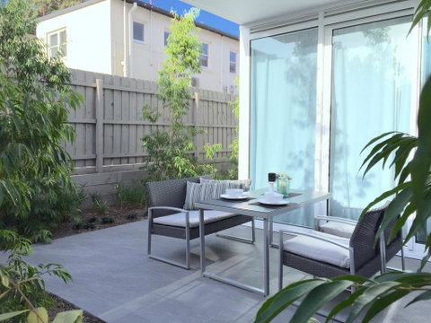 BPM Brighton APT With Garden LG1 - Winery Find 1