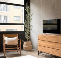 BRAND NEW BOUTIQUE WAREHOUSE 2BR APT KING BEDS KINGSTON in CANBERRA - Winery Find