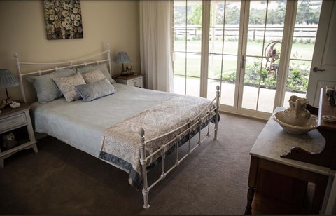 Braybrook Boutique BnB - Winery Find 3