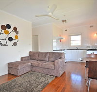 Breakers 4 2 Hill Street - Winery Find