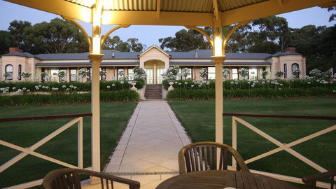 Brice Hill Country Lodge - Winery Find 1