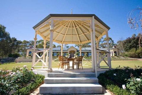 Brice Hill Country Lodge - Winery Find 3