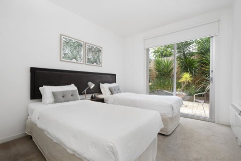Brighton Bay Apartments - Winery Find 3