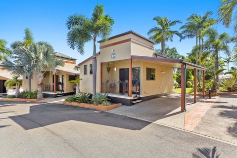 Brisbane Holiday Village - Winery Find 1