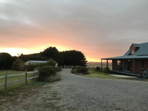 Buln Buln Cabins - Winery Find 1
