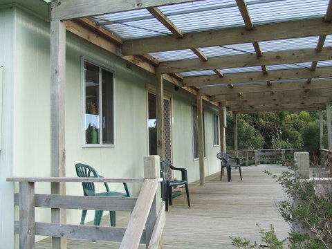 Bushland Retreat - Winery Find 2