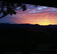 Byron Bay hinterland house - amazing sunset views - Winery Find