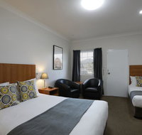 Cadman Motor Inn and Apartments - Winery Find