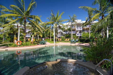Cairns Beach Resort - Winery Find 0