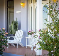 Camellia Cottage - Winery Find