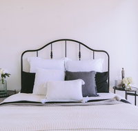 Capitol Executive Apartment on London Circuit - Winery Find