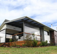 Captain's Cottage - Winery Find